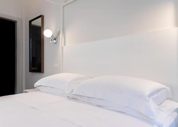 Flaminia354 - 4* Rome